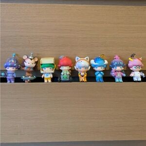 POP MART figurines